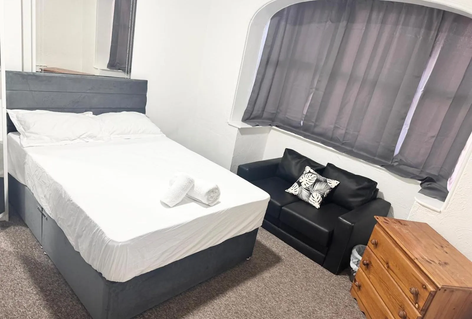 Serene Suite Rooms Southampton 0*,  United Kingdom