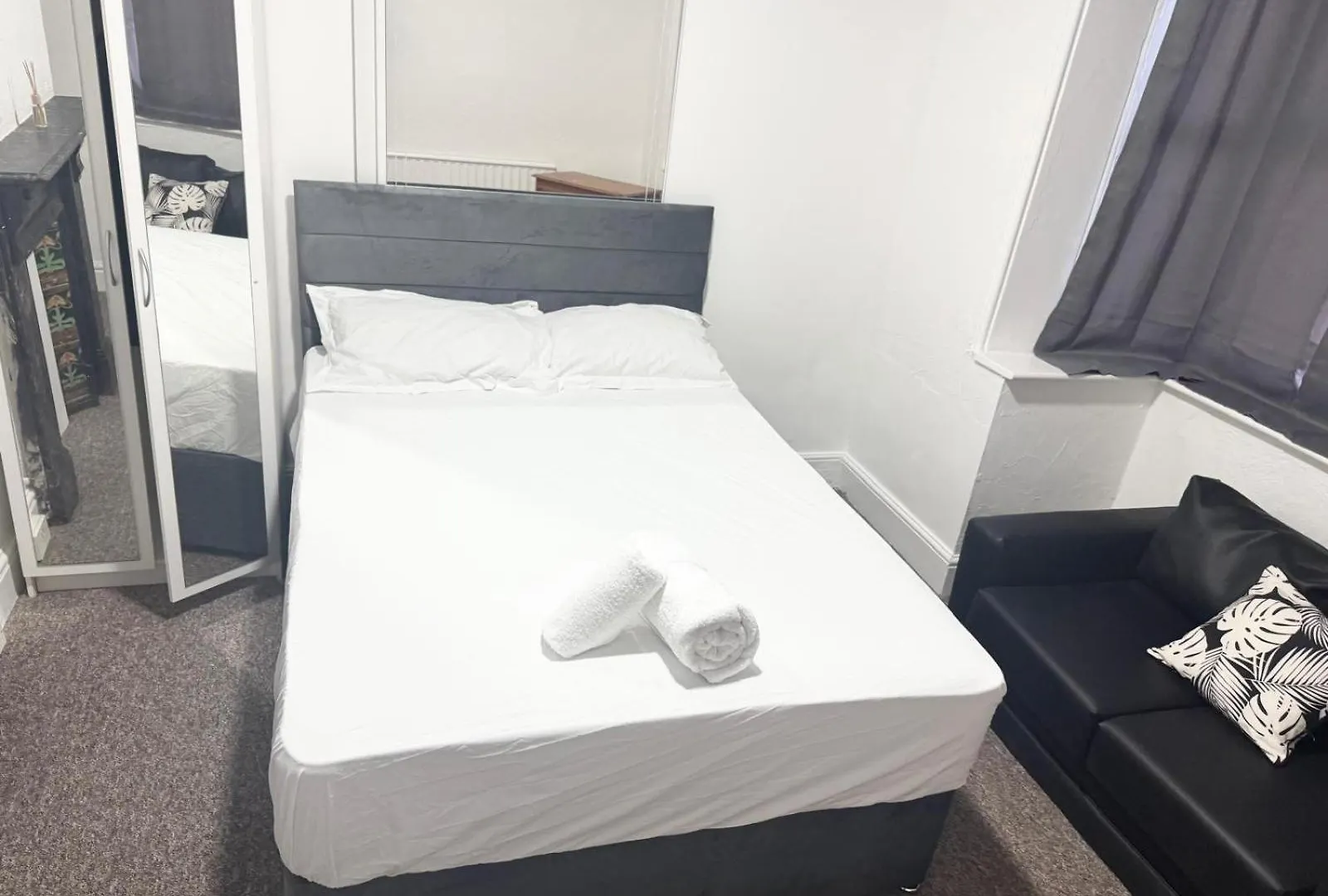 Serene Suite Rooms Southampton 0*,