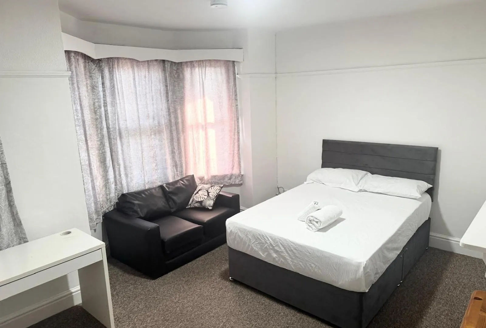 Serene Suite Rooms Southampton United Kingdom