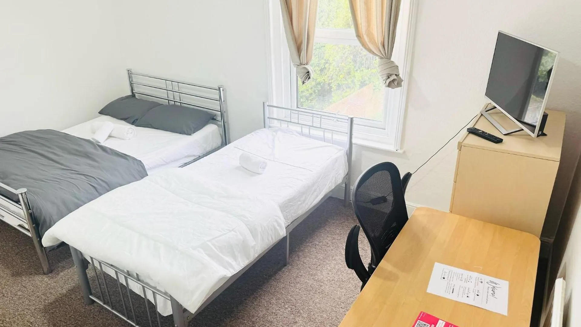 Serene Suite Rooms Southampton 0*,
