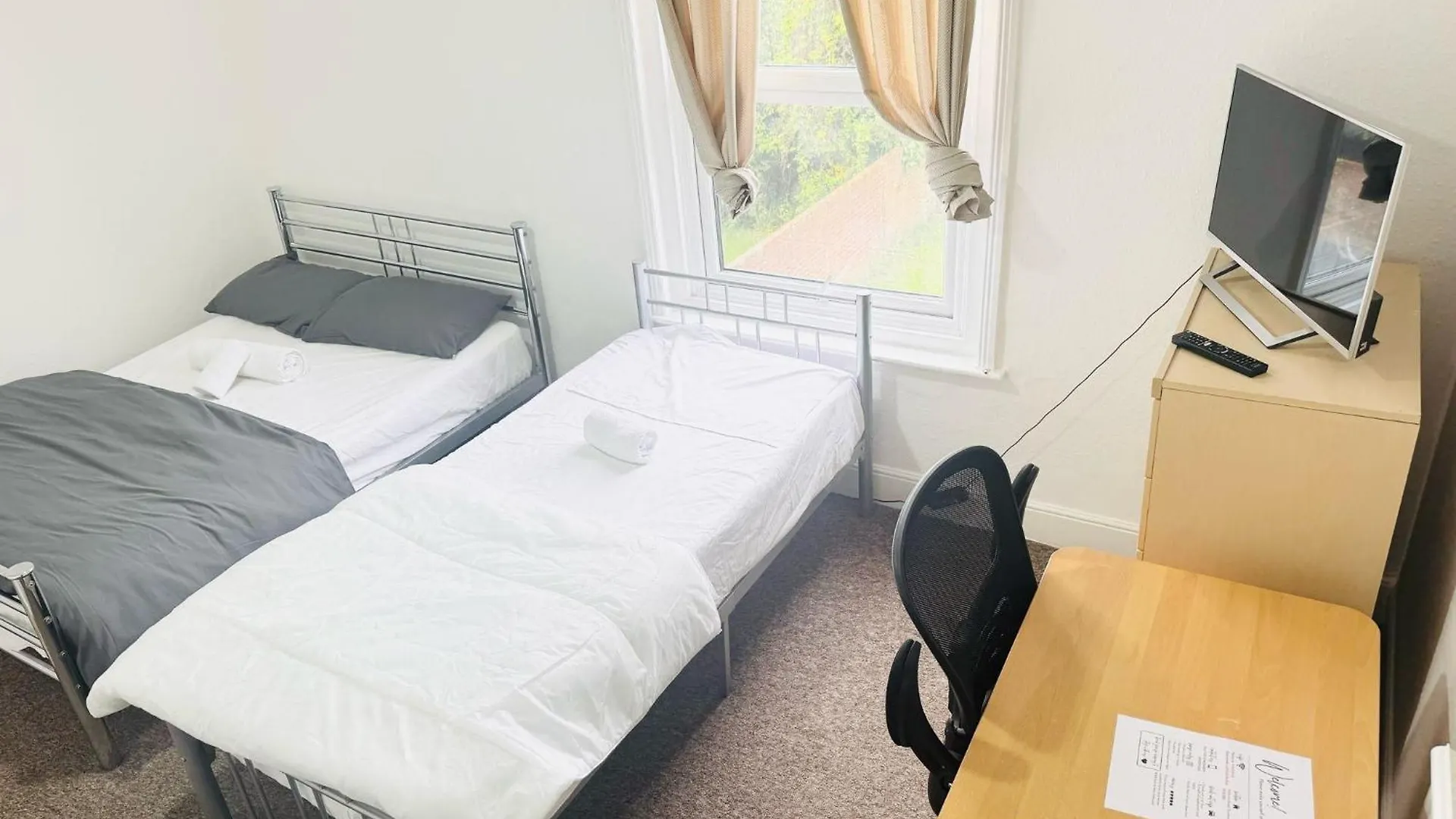 Serene Suite Rooms Southampton United Kingdom